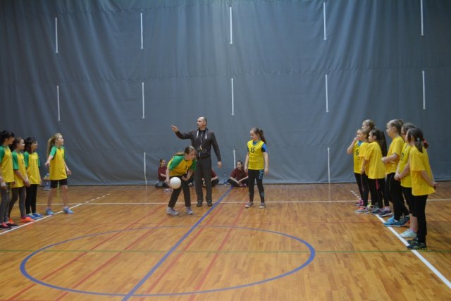 Valmieras pilsētas un starpnovadu skolēnu spēles tautas bumbā